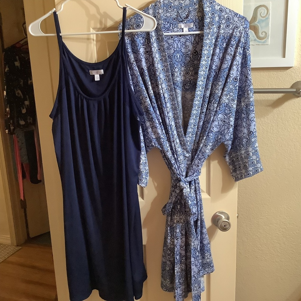 Secret Treasures Blue Nightgown and Blue Patterned Robe Set